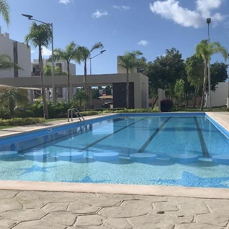 Yellowsub Apartments Cancún Exterior foto