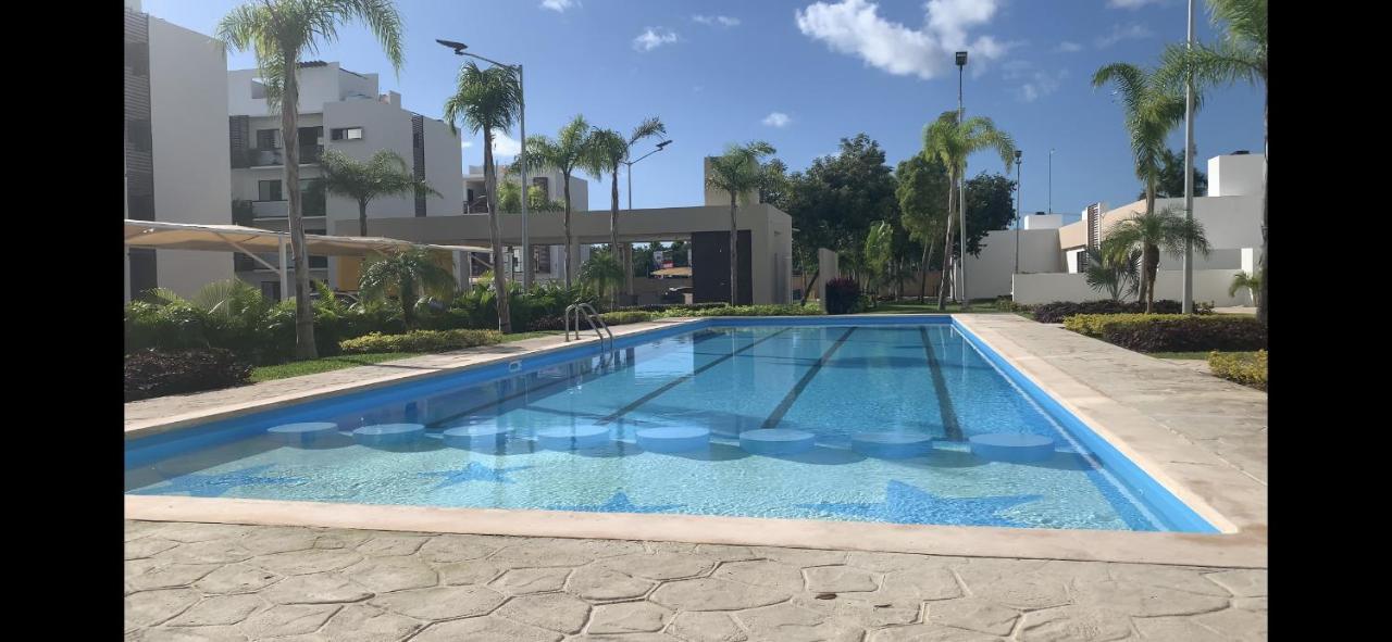 Yellowsub Apartments Cancún Exterior foto